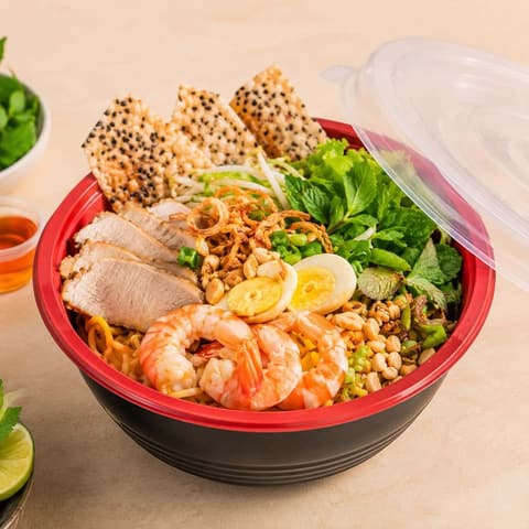 Mì Quảng trộn thịt tôm trứng bán mang đi kèm hộp sốt riêng | Tổng kho phân phối đồ dùng 1 lần 1lan.vn